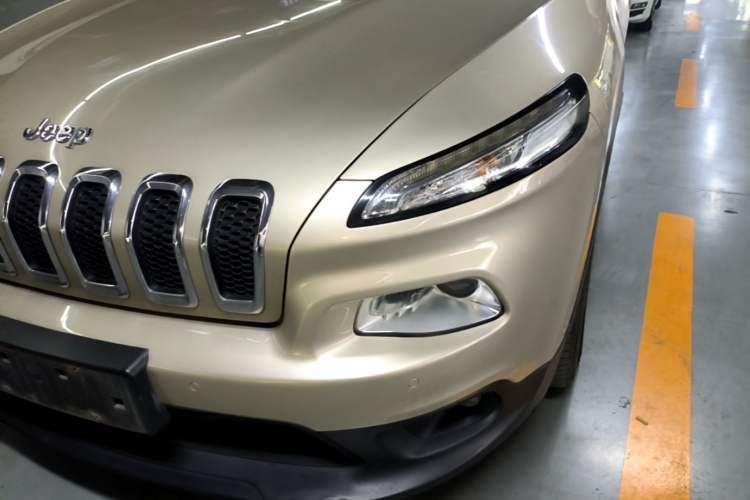 Used Jeep Cherokee 2016 2.4L Leading Edition Left Front Headlight