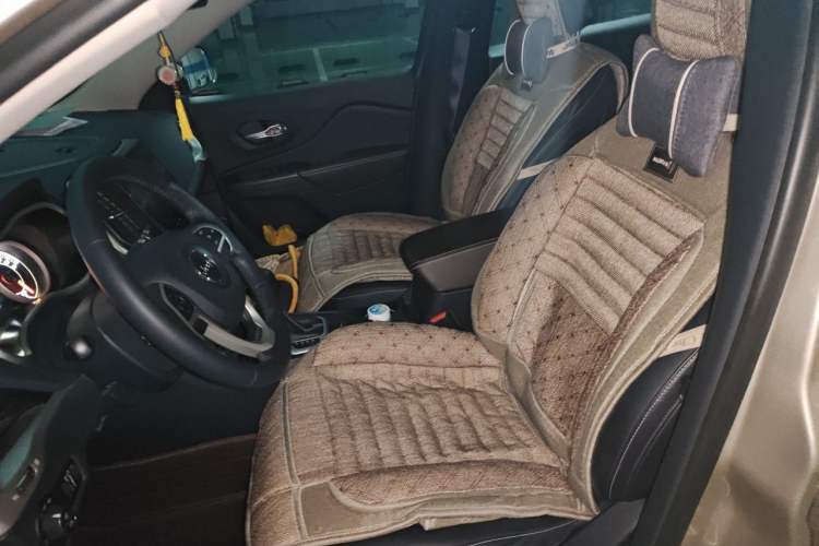 Used Jeep Cherokee 2016 2.4L Leading Edition Left Front Seat