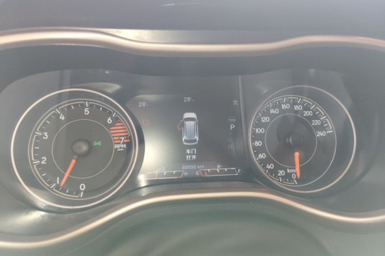 Used Jeep Cherokee 2016 2.0L Superior Edition Odometer Close Up