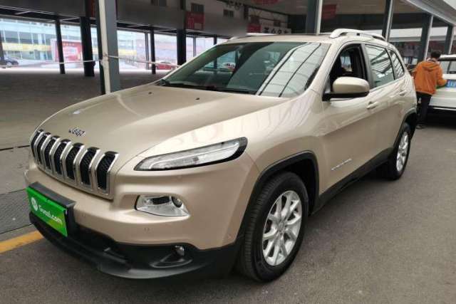 Used Jeep Cherokee 2016 2.0L Superior Edition