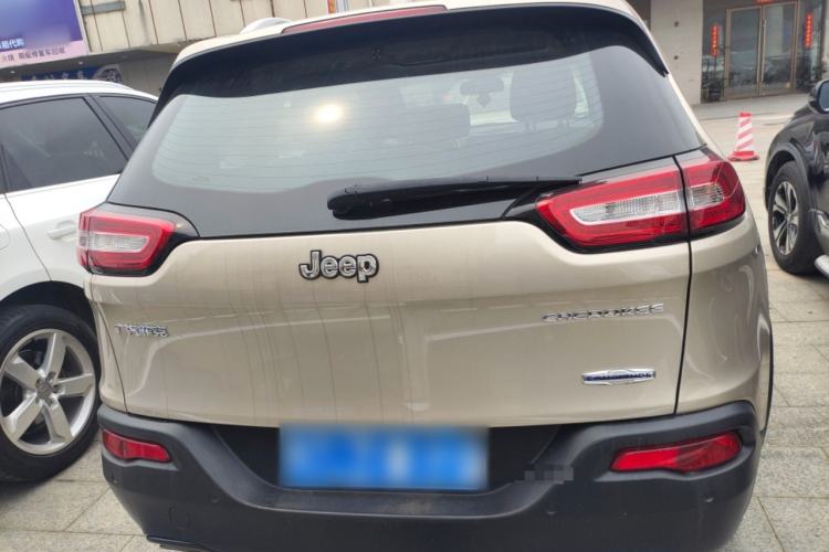 Used Jeep Cherokee 2016 2.4L Leading Edition Rear
