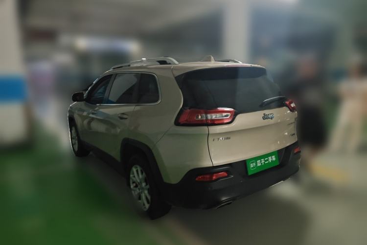 Used Jeep Cherokee 2016 2.4L Leading Edition Rear Left 45 Deg