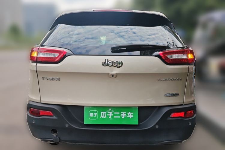 Used Jeep Cherokee 2016 2.0L Smart Version Rear