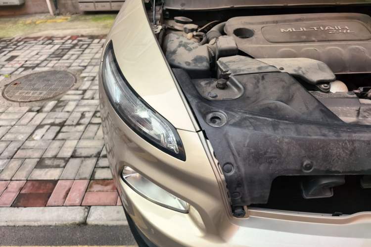 Used Jeep Cherokee 2016 2.4L Leading Edition Right Front Headlight