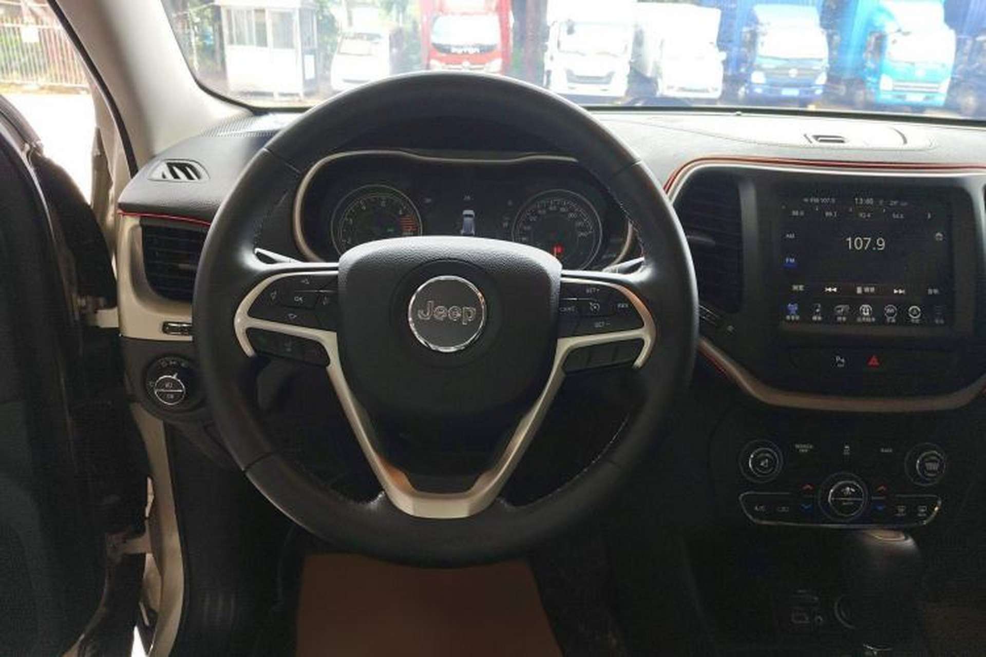 Used Jeep Cherokee 2016 2.0L Superior Edition Steering Wheel