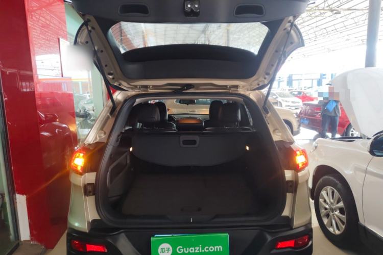 Used Jeep Cherokee 2016 2.4L Leading Edition Trunk