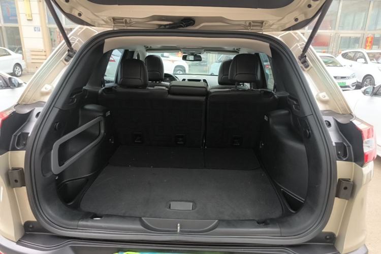 Used Jeep Cherokee 2016 2.4L Professional Smart Version Trunk