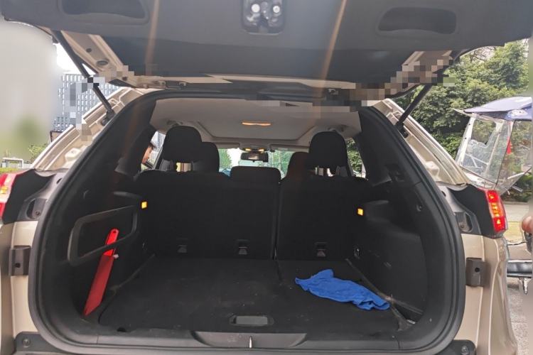 Used Jeep Cherokee 2016 2.0L Smart Version Trunk