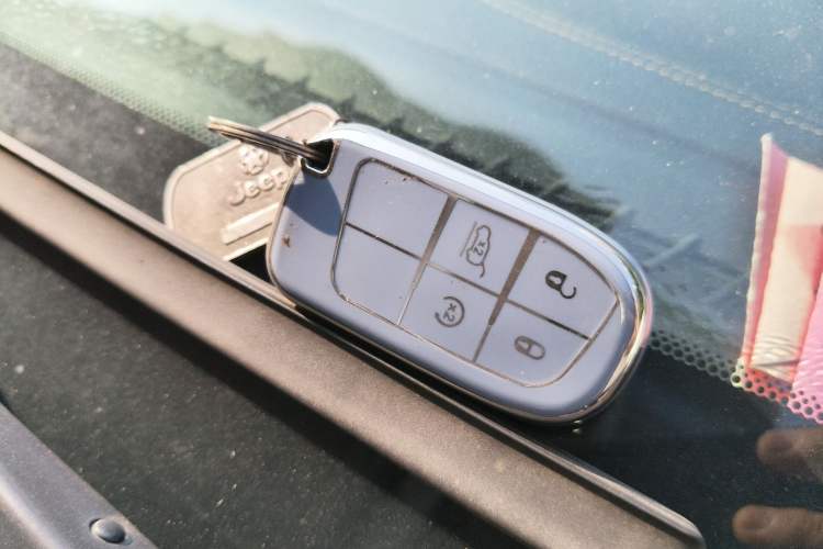 Used Jeep Cherokee 2016 2.4L Leading Smart Version Vehicle Key