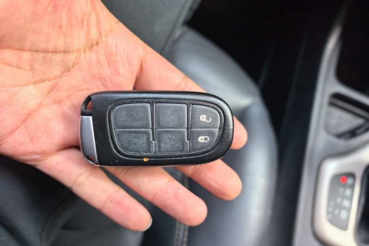 Used Jeep Cherokee 2016 2.4L Leading Edition Vehicle Key