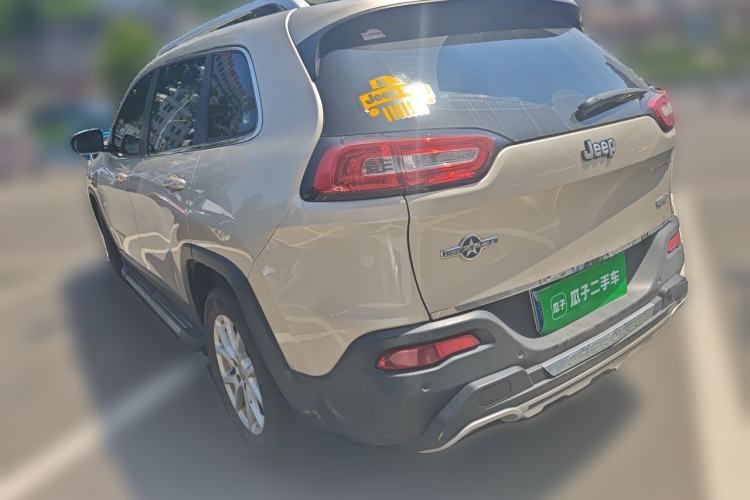 Used Jeep Cherokee 2016 2.4L Leading Edition Rear Left 45 Deg