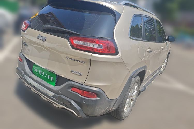 Used Jeep Cherokee 2016 2.4L Leading Edition Rear Right 45 Deg
