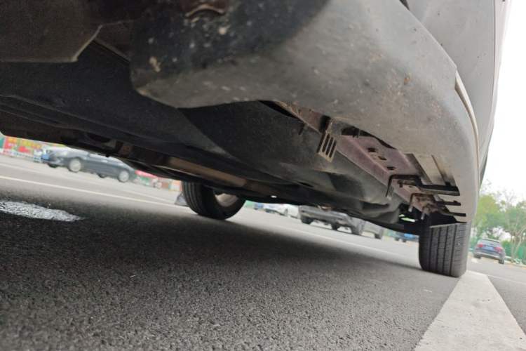 Used Jeep Cherokee 2016 2.0L Superior Edition Chassis Front Left