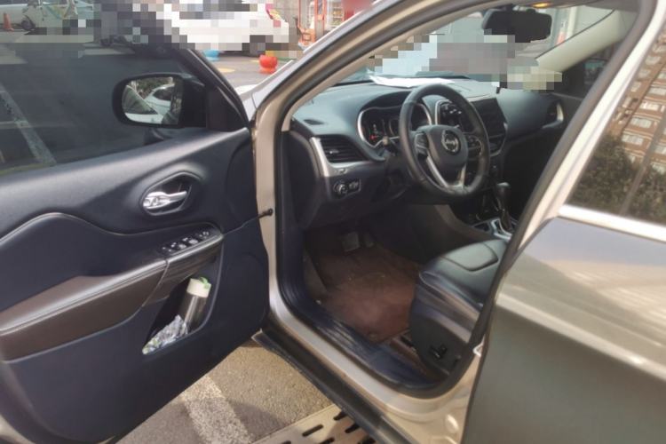 Used Jeep Cherokee 2016 2.4L Leading Edition Driver Seat