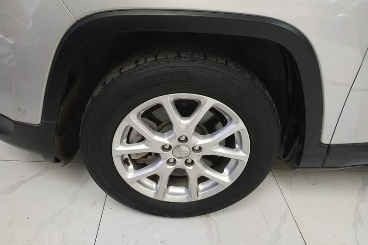 Used Jeep Cherokee 2016 2.0L Superior Edition Exterior 7