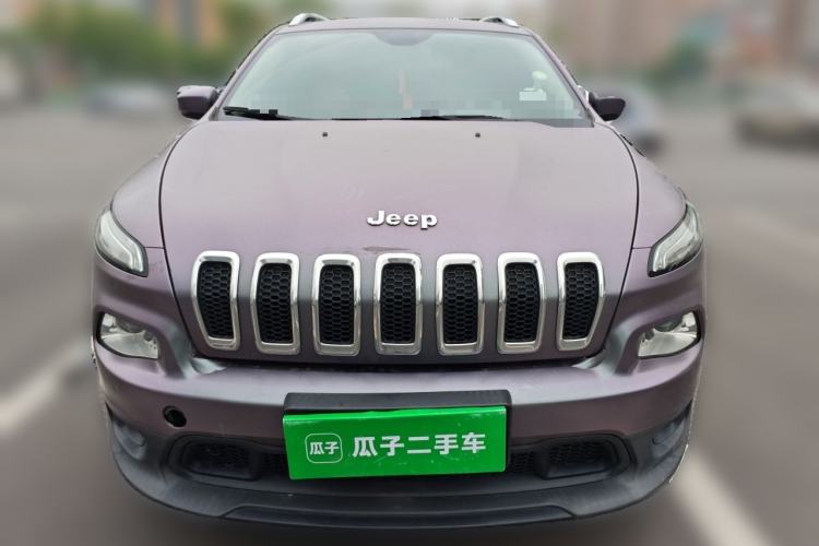 Used Jeep Cherokee 2016 2.0L Superior Edition Front