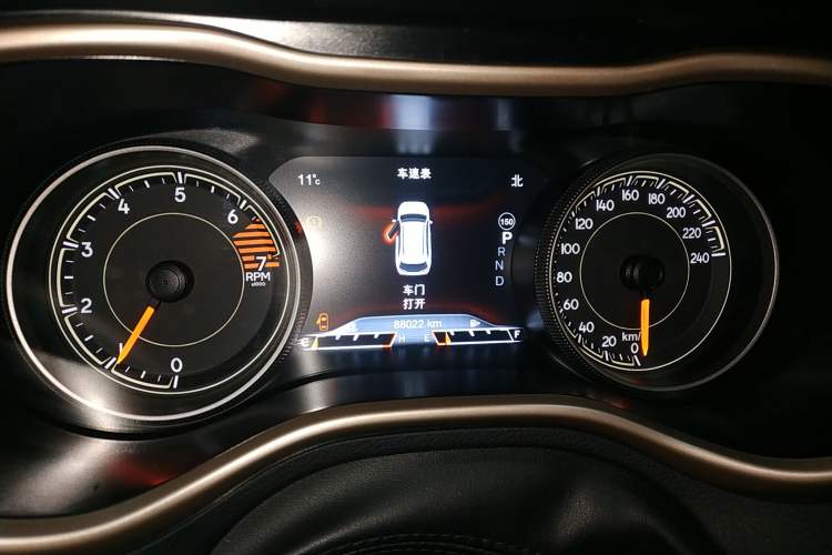 Used Jeep Cherokee 2016 2.0L Superior Edition Instrument Cluster