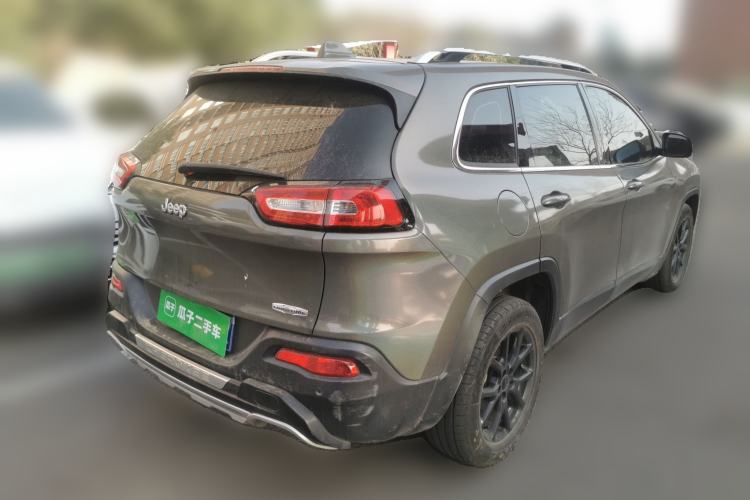Used Jeep Cherokee 2016 2.4L Leading Edition Rear Right 45 Deg