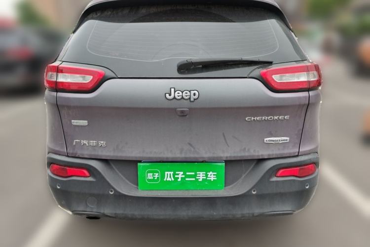 Used Jeep Cherokee 2016 2.0L Superior Edition Rear
