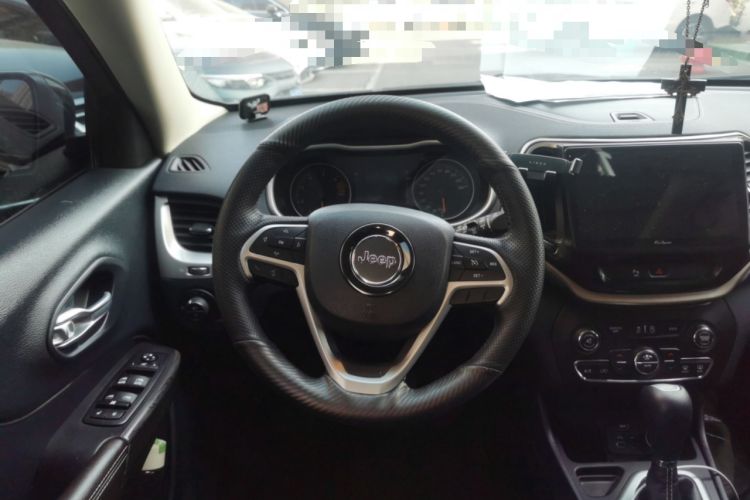 Used Jeep Cherokee 2016 2.4L Leading Edition Steering Wheel