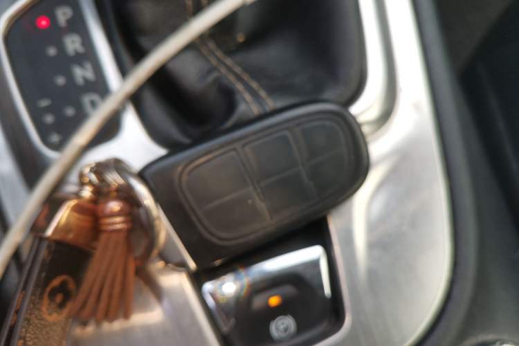 Used Jeep Cherokee 2016 2.4L Leading Edition Vehicle Key