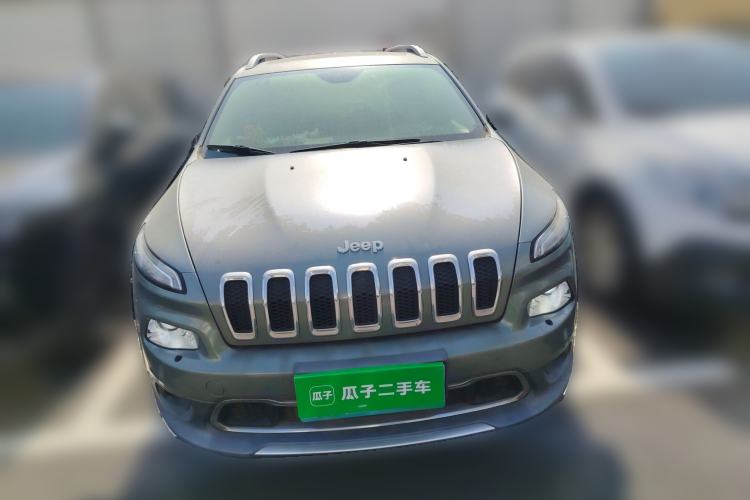 Used Jeep Cherokee 2016 2.4L Superior Edition Front