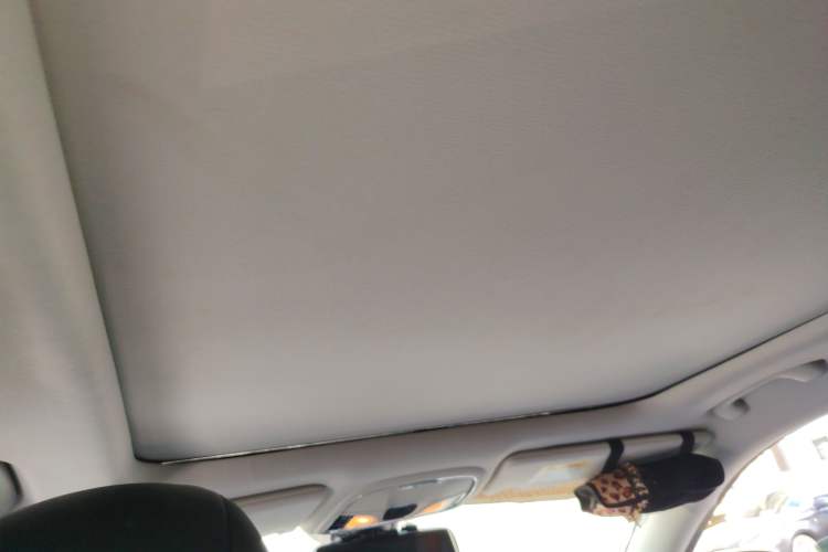 Used Jeep Cherokee 2016 2.4L Superior Edition Headliner