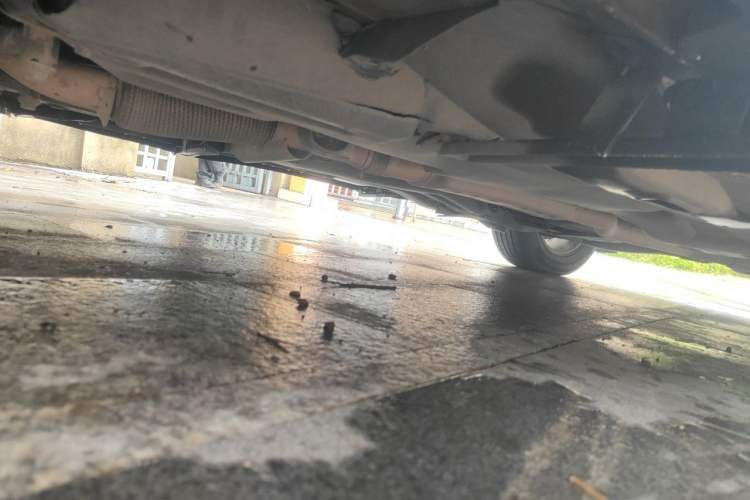 Used Jeep Cherokee 2016 2.4L Professional Edition Chassis Front Left