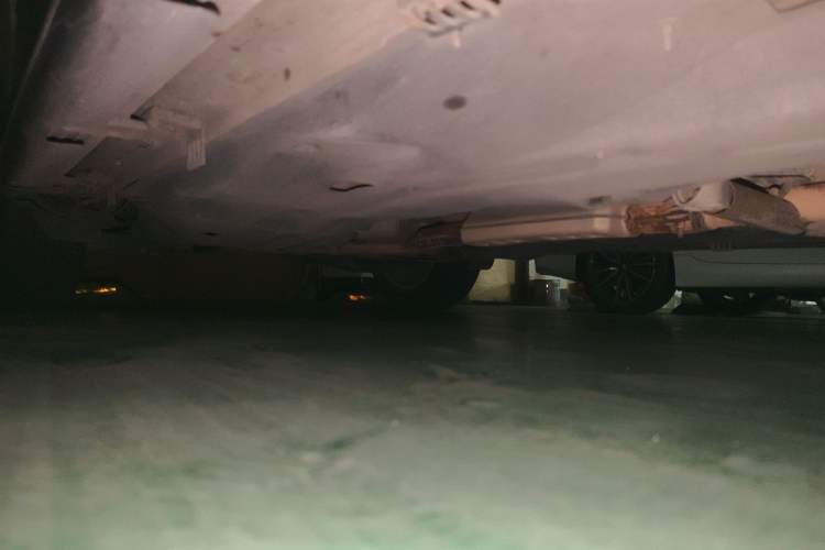Used Jeep Cherokee 2016 2.0L Superior Edition Chassis Front Right