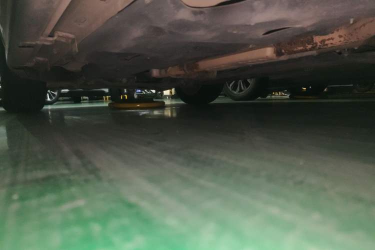 Used Jeep Cherokee 2016 2.0L Superior Edition Chassis Rear Left