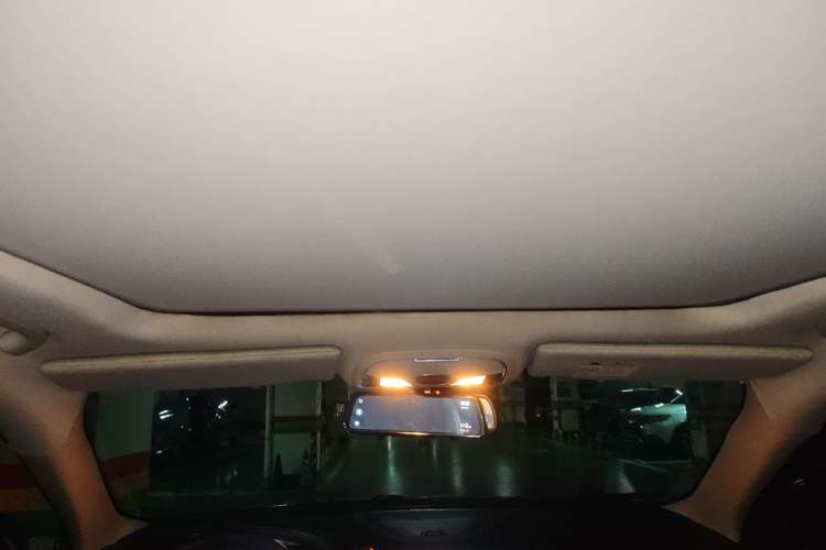 Used Jeep Cherokee 2016 2.0L Superior Edition Headliner
