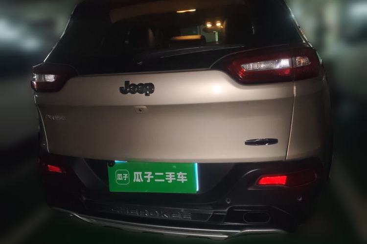 Used Jeep Cherokee 2016 2.0L Superior Edition Rear
