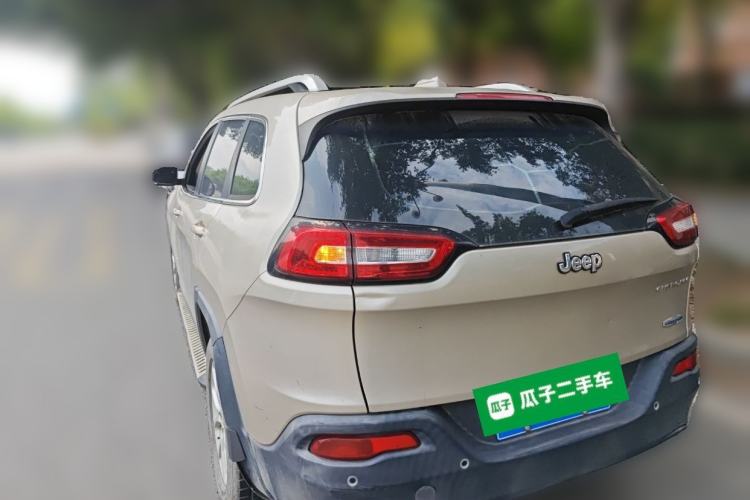 Used Jeep Cherokee 2016 2.4L Leading Edition Rear Left 45 Deg