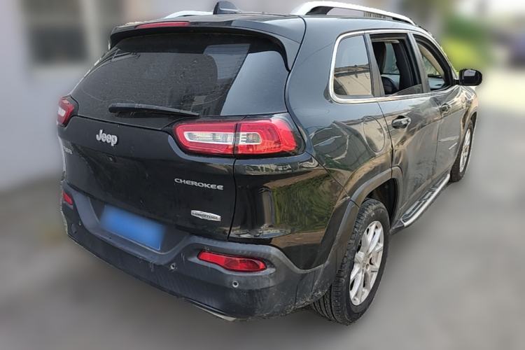 Used Jeep Cherokee 2016 2.4L Leading Smart Version Rear Right 45 Deg