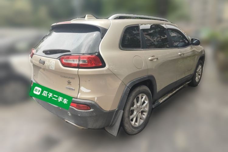 Used Jeep Cherokee 2016 2.4L Professional Edition Rear Right 45 Deg