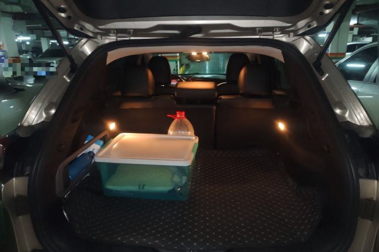 Used Jeep Cherokee 2016 2.0L Superior Edition Trunk