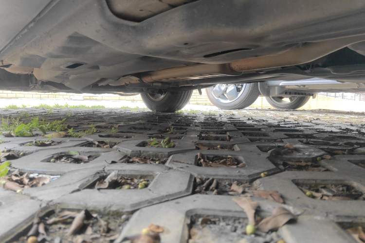 Used Jeep Cherokee 2016 2.4L Leading Edition Chassis Rear Left