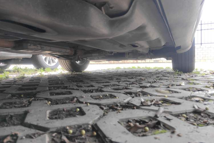 Used Jeep Cherokee 2016 2.4L Leading Edition Chassis Rear Right