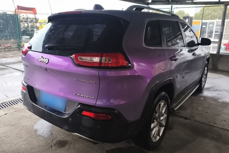 Used Jeep Cherokee 2016 2.4L Superior Edition Rear Right 45 Deg