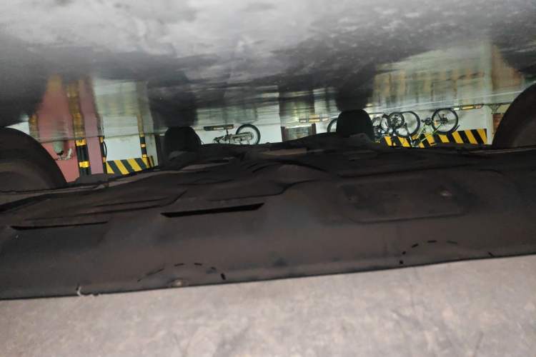 Used Jeep Cherokee 2016 2.4L Leading Edition Chassis Front