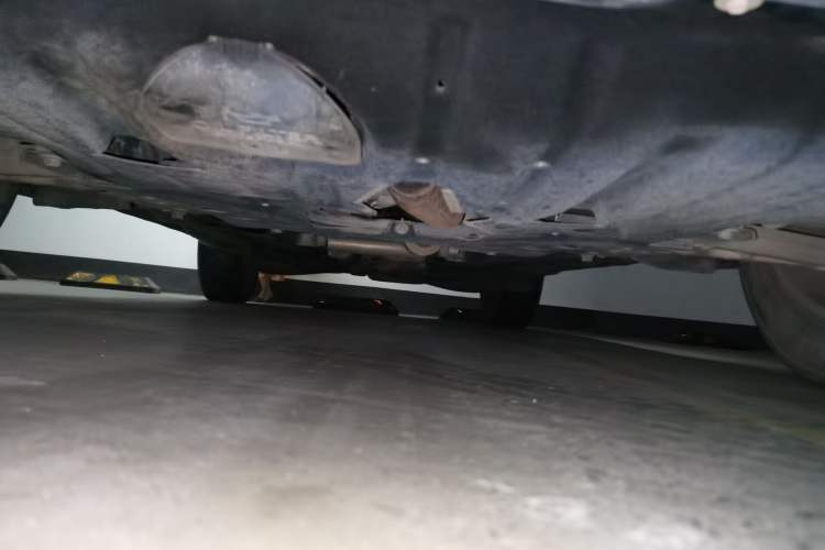 Used Jeep Cherokee 2016 2.4L Professional Smart Version Chassis Front