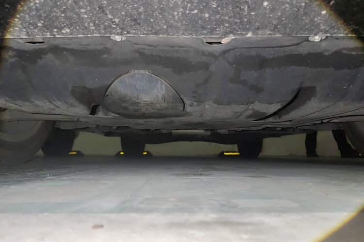 Used Jeep Cherokee 2016 2.4L Leading Smart Version Chassis Front