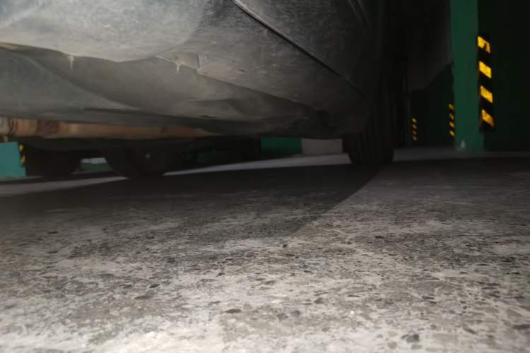Used Jeep Cherokee 2016 2.0L Superior Edition Chassis Front Left