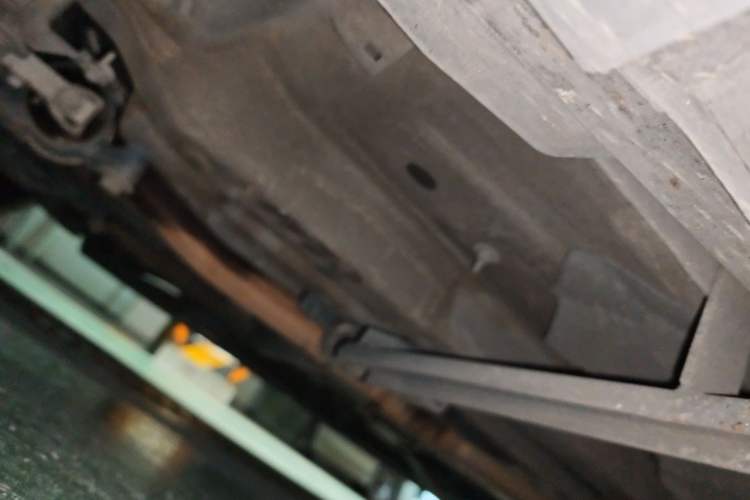 Used Jeep Cherokee 2016 2.4L Leading Smart Version Chassis Front Left