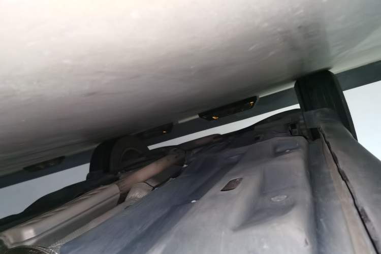 Used Jeep Cherokee 2016 2.4L Professional Smart Version Chassis Front Right