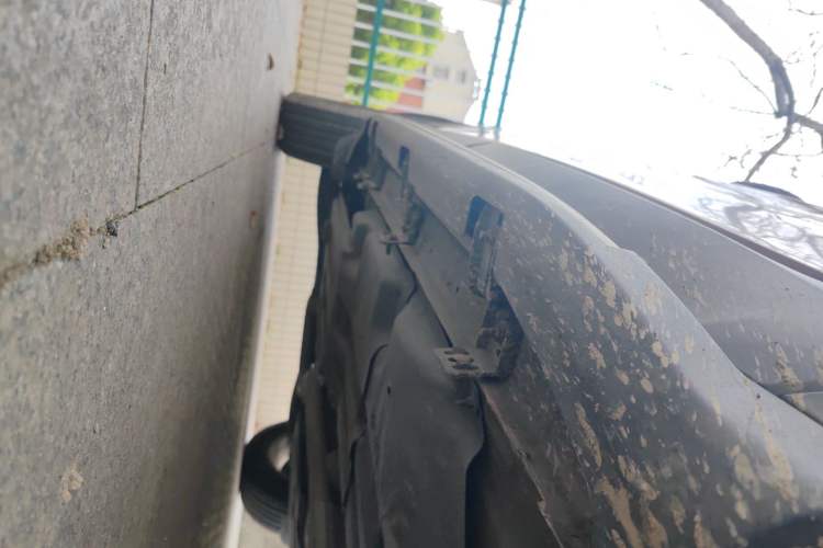 Used Jeep Cherokee 2016 2.4L Professional Smart Version Chassis Front Right