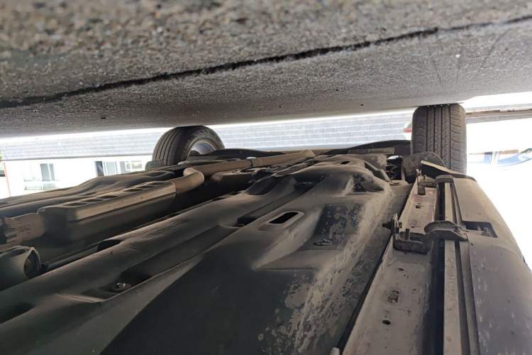 Used Jeep Cherokee 2016 2.4L Leading Edition Chassis Front Right