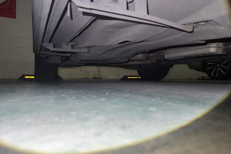 Used Jeep Cherokee 2016 2.4L Leading Smart Version Chassis Front Right