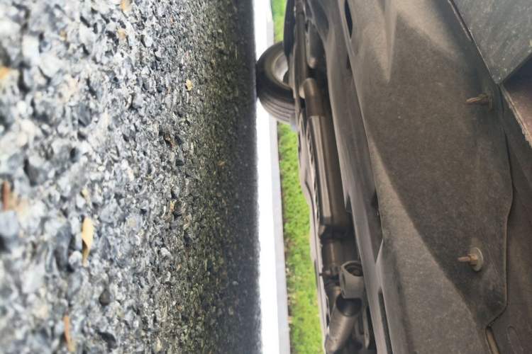 Used Jeep Cherokee 2016 2.0L Superior Edition Chassis Front Right