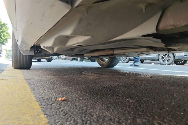 Used Jeep Cherokee 2016 2.4L Superior Edition Chassis Front Right